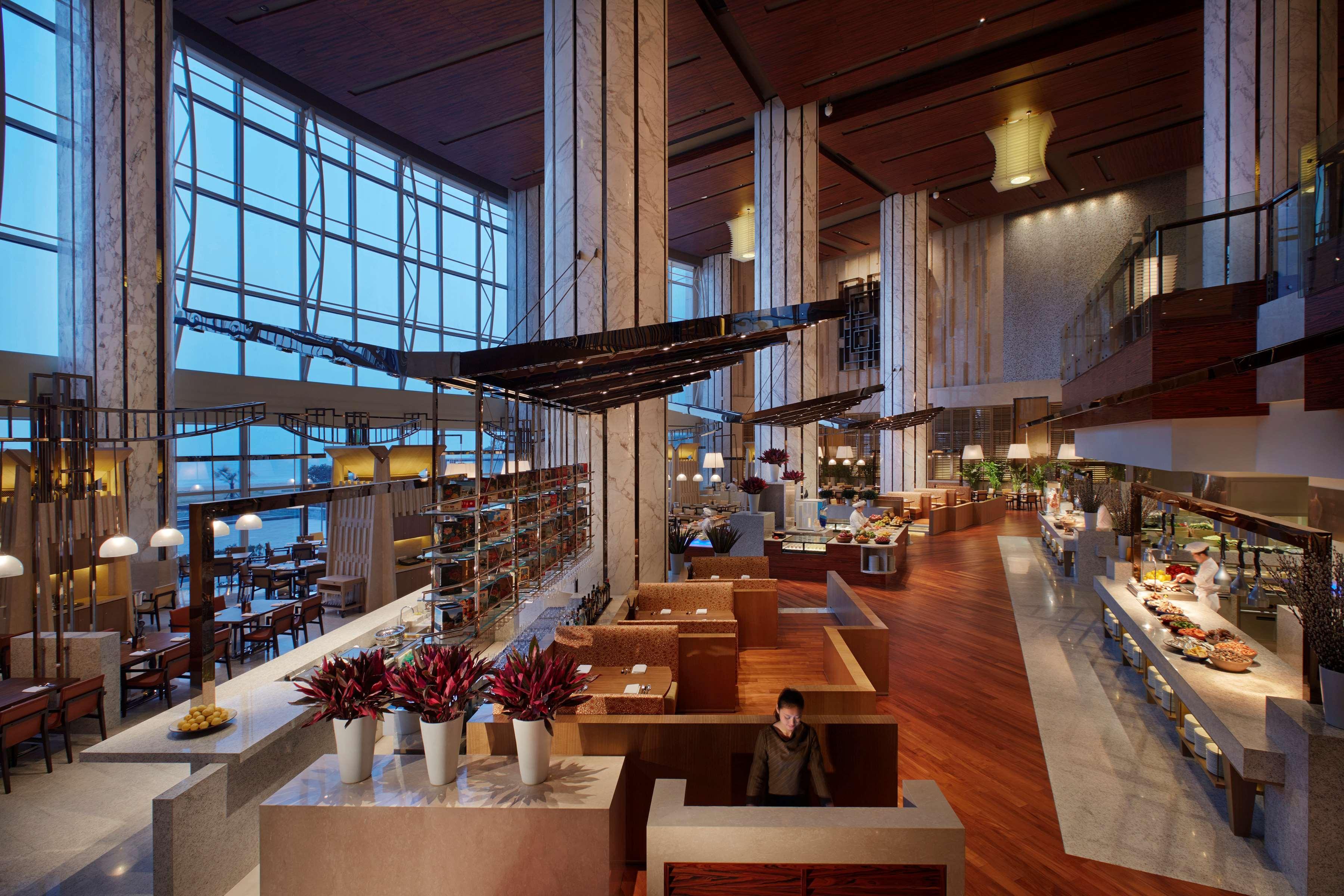 Hotel Hyatt Regency Qingdao Exterior foto